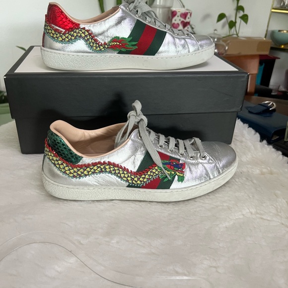 • Authenticity Guarantee
Gucci Ace Embroidered Men's Sneaker Silver Dragon shoes - Picture 14 of 16